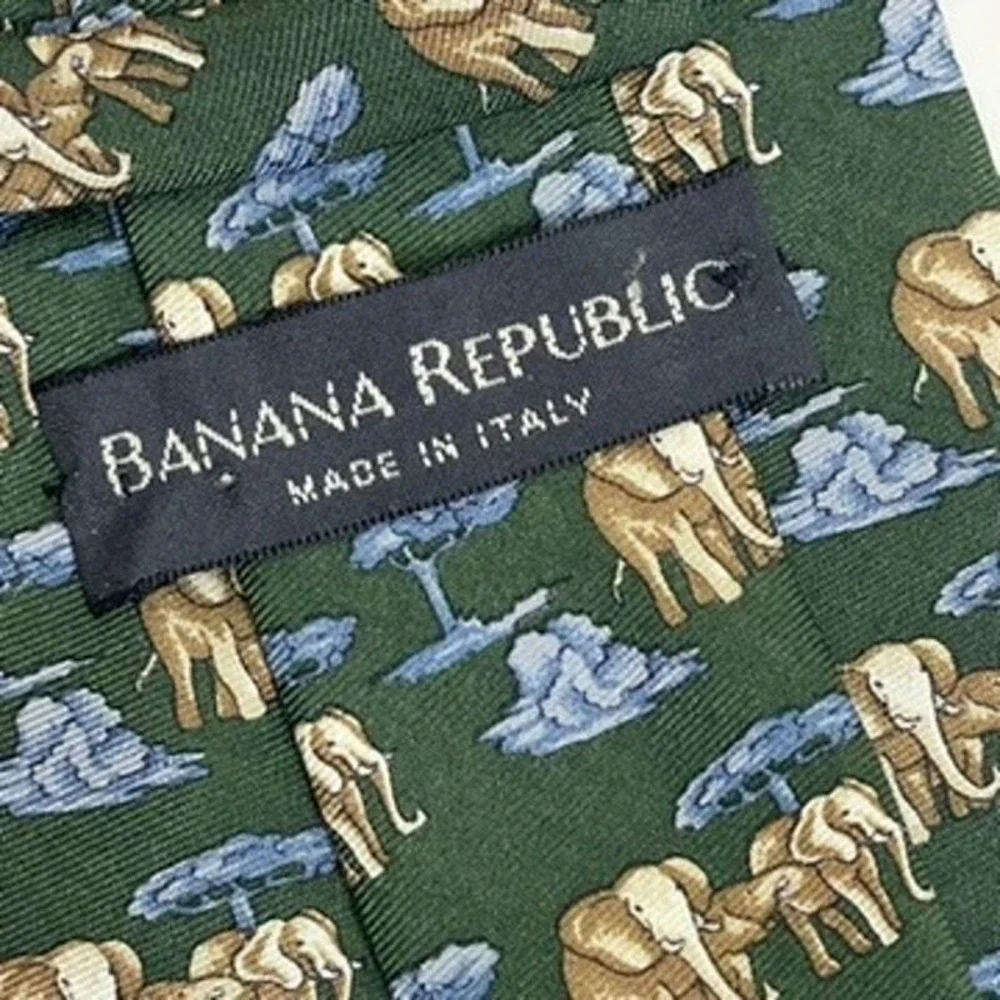Banana Republic Italy Necktie Oliver Green Novelty Elephants Print‎ 4